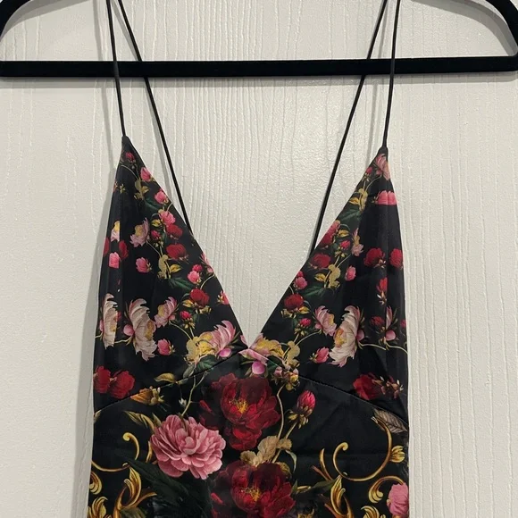 Alice + Olivia Milta Floral Satin Mermaid Slipdress - Picture 2 of 8